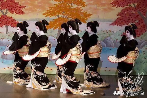 艺伎回忆录小女孩扮演者_艺伎回忆录中的小女孩叫什么