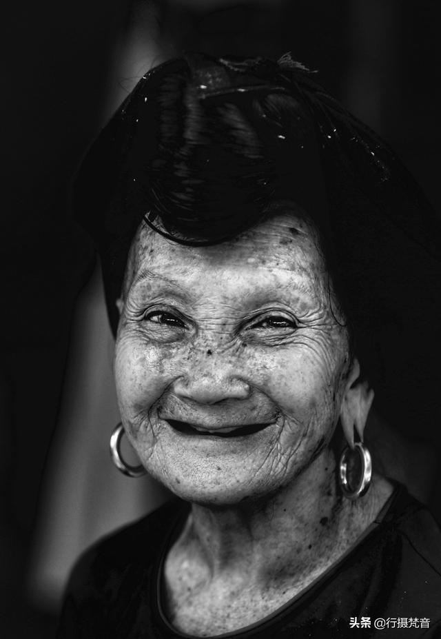 经典老人的大东西图片_中国老头logo视频