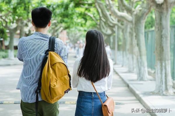 怎样谈恋爱技巧（教你怎么谈恋爱）